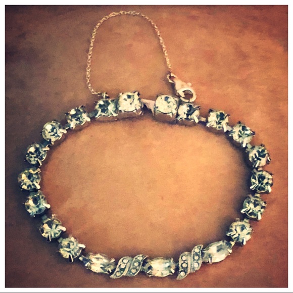 Eisenberg Set: 2” Brooch & 7.25” Bracelet - Picture 4 of 6